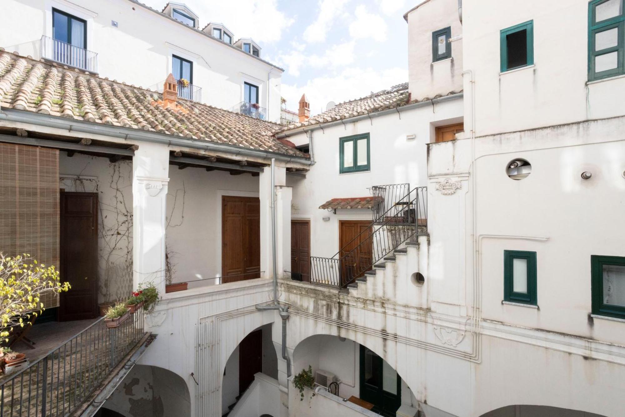 Qu4Ttro I Domo House Leilighet Salerno Eksteriør bilde